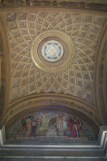 One of the rotundas at the either end of the Monument.