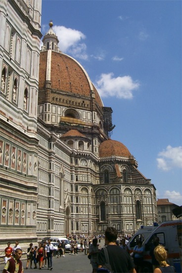 Side view of the Duomo on a very clear day with nice clouds.