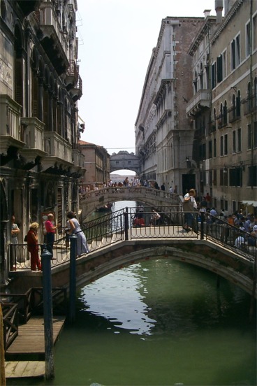 This is the Rio di Palazzo.  The farthest bridge in view is the Ponte de Sospiri (Bridge of Sighs), which has been painted by numerous artists. 
