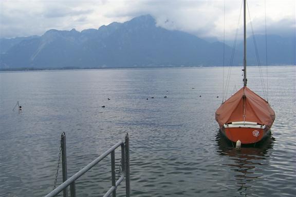 Boat on the lake.