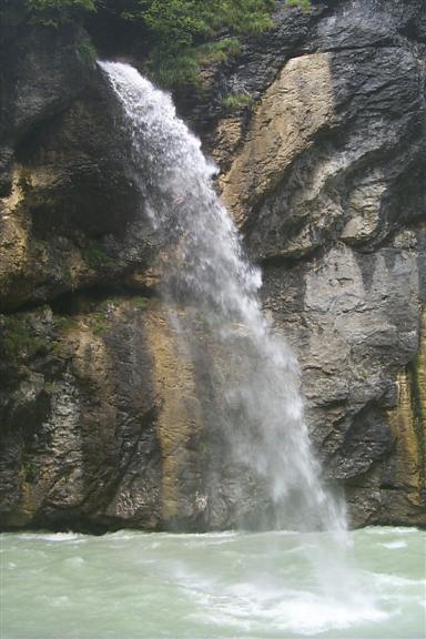 Close up of the waterfall.
