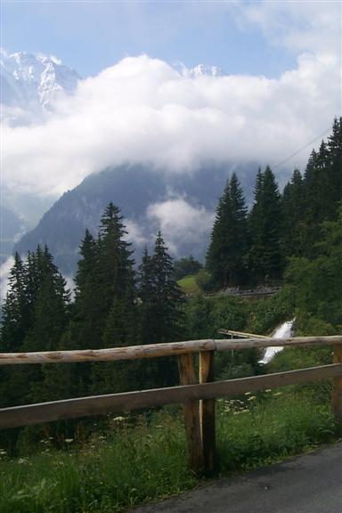 We walked part of the way from Mürren to Gimmelwald; here along the path you can see a waterfall.