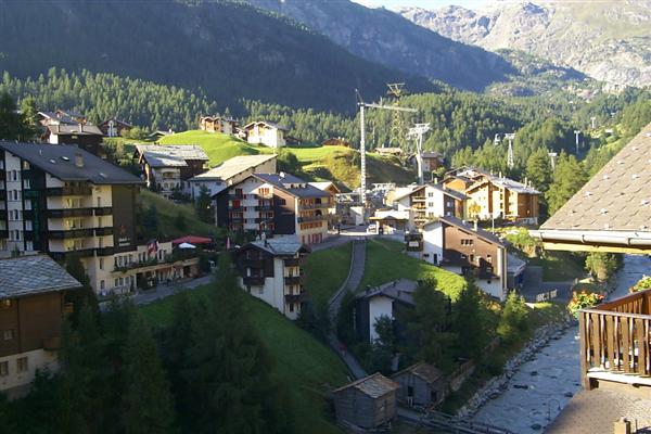 Looking towards the cable car station.  We would take one to the top of the Klein Matterhorn.