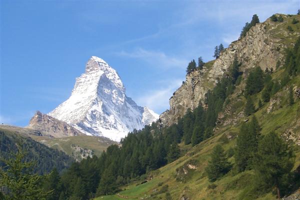 As I said in the pictures with my parents, it's best to be in Zermatt in the morning as the sun is situated better for photos of the most photographed mountain.