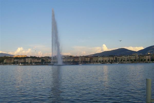 Jet d'Eau, French for Jet of Water, this fountain runs continuously from March to October.