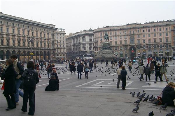 The Piazza del Duomo with the statue for Vittorio Emmanuale in the center.